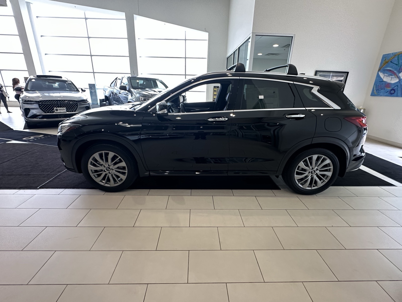 2025 Infiniti QX50 Luxe AWD photo 3