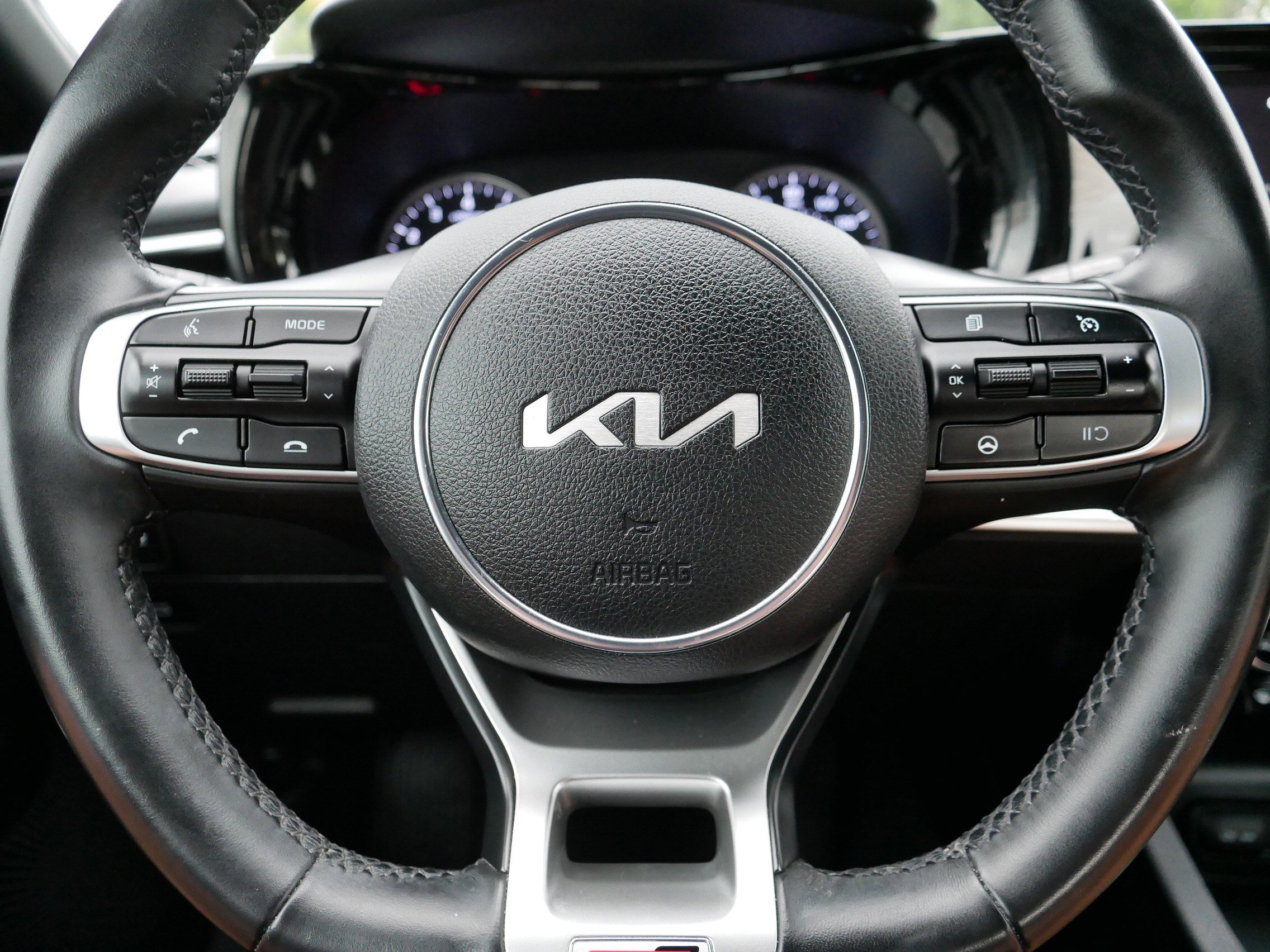 2022 Kia K5 GT-Line photo 24