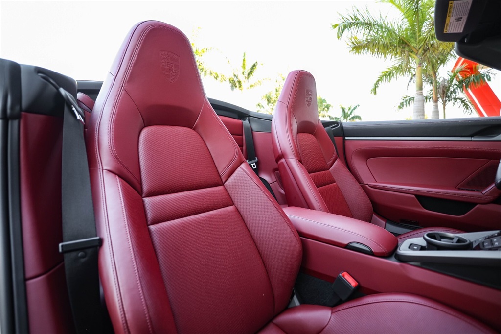 Used 2021 GT Silver Metallic Porsche Carrera S image 42