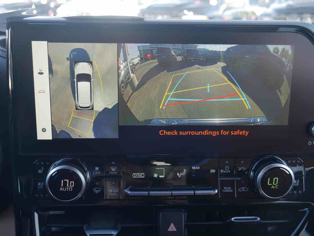 2023 Toyota Highlander LE photo 37
