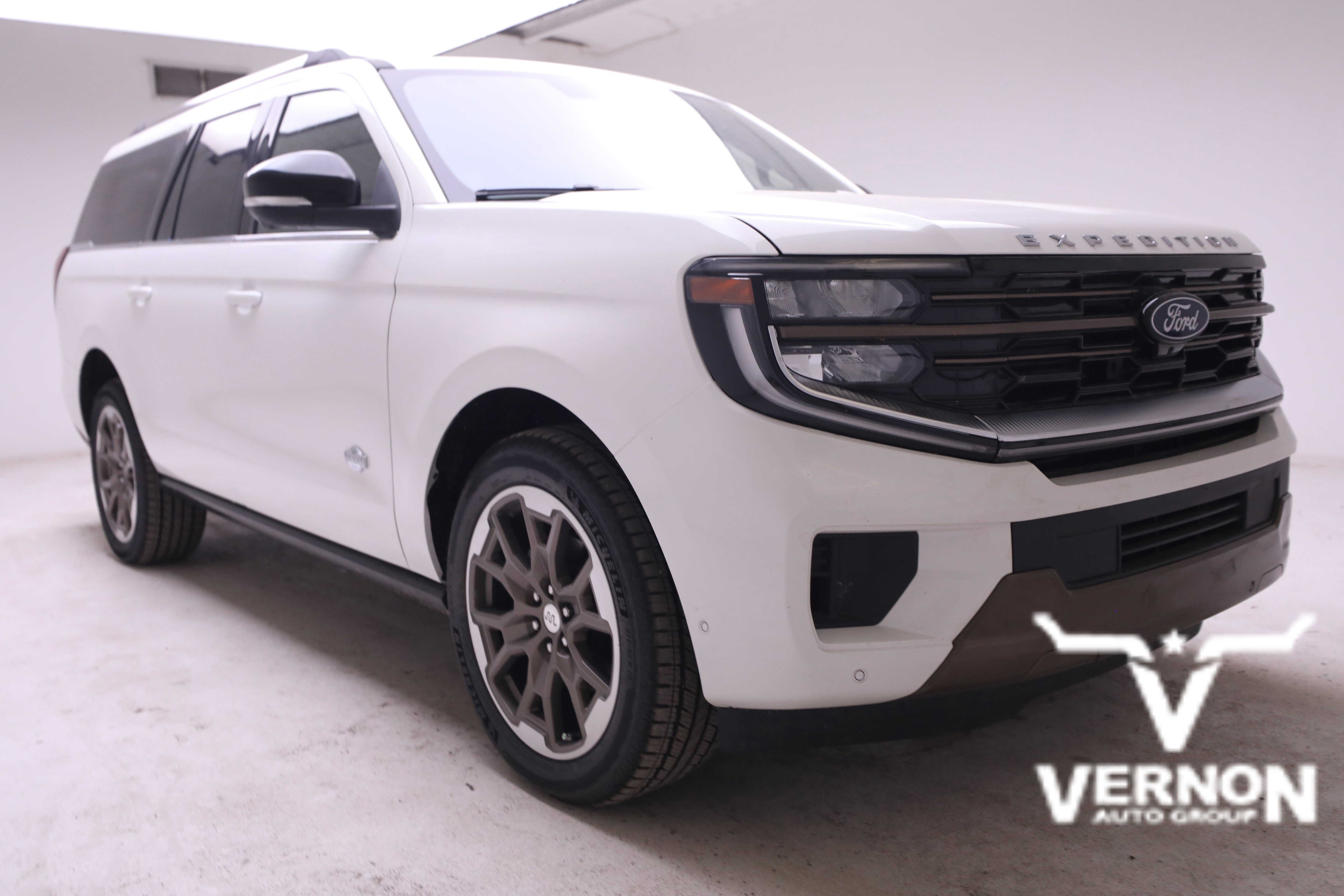 2025 Ford Expedition King Ranch MAX photo 4