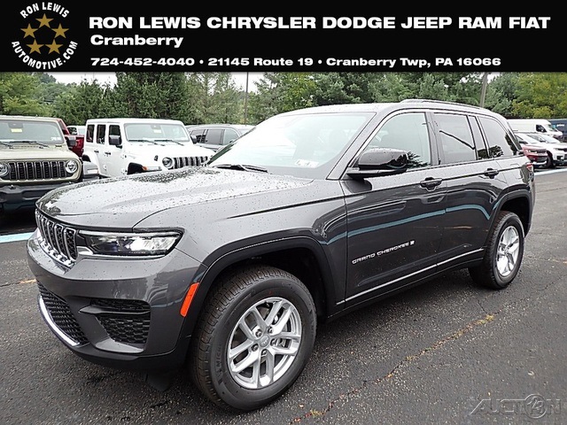 2025 Jeep Grand Cherokee Laredo's photo