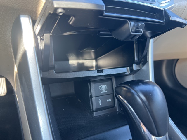 2013 Honda Accord EX-L photo 18
