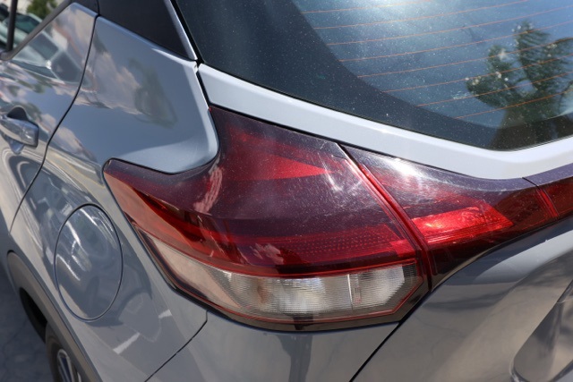 2022 Nissan Kicks SV photo 4