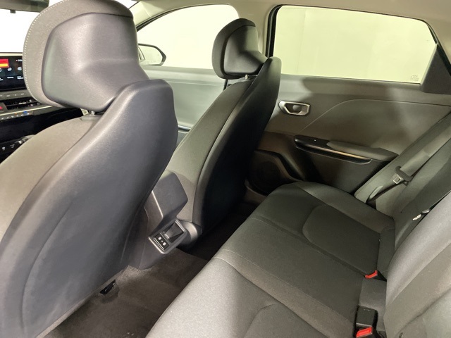 2025 Kia K4 LXS photo 29