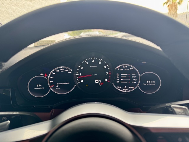 2022 Porsche Cayenne Platinum Edition photo 14