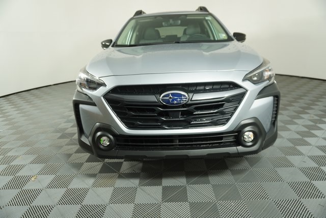 2025 Subaru Outback Premium photo 2