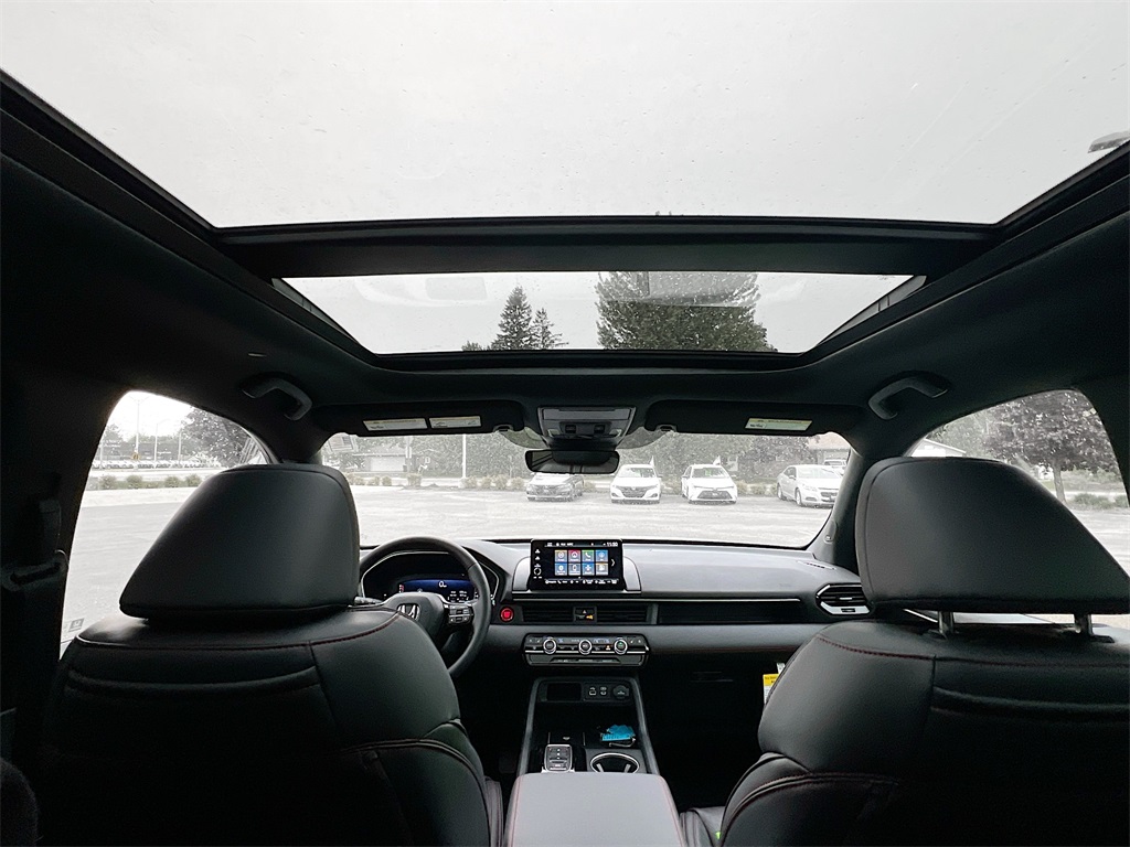 2025 Honda Pilot Black Edition photo 6