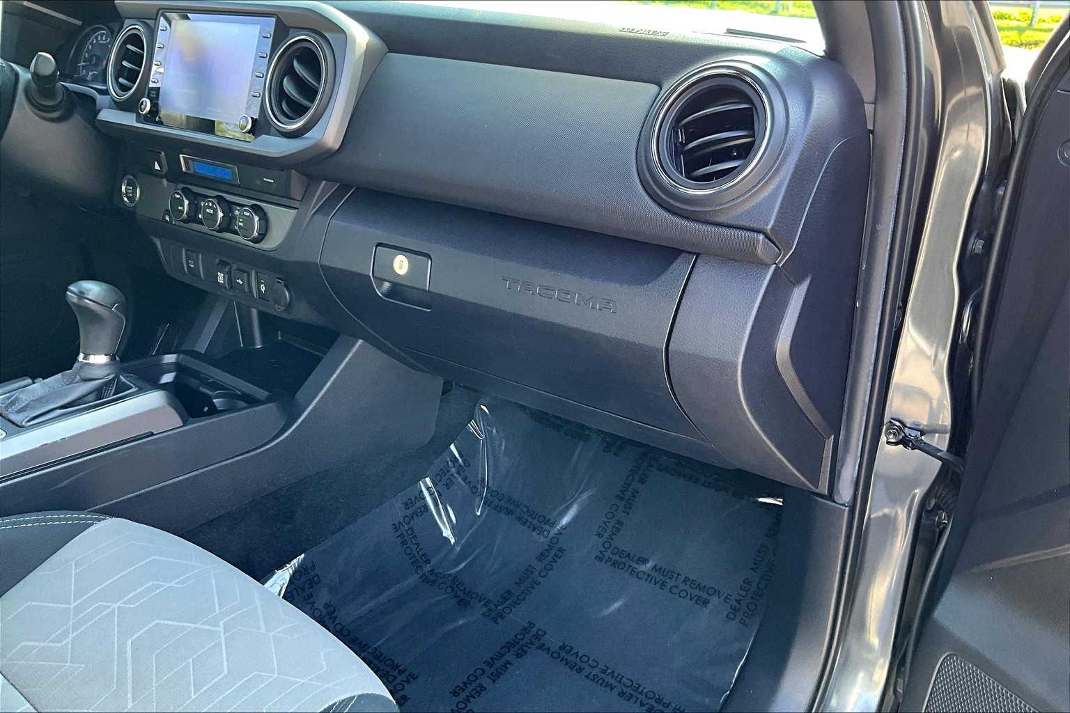2023 Toyota Tacoma TRD Double Cab V6 photo 16