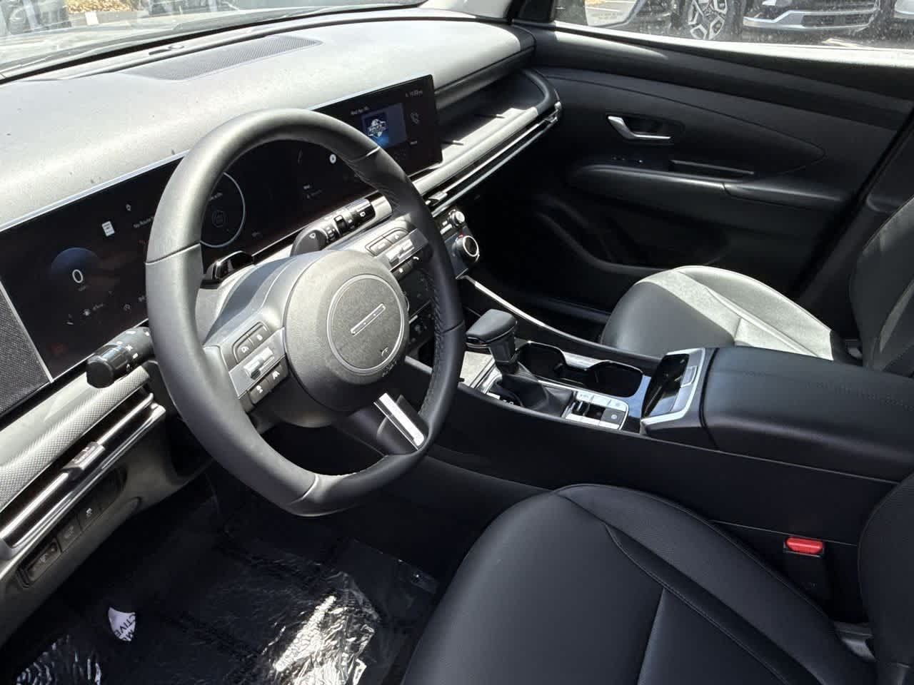2025 Hyundai Tucson SEL Convenience photo 12