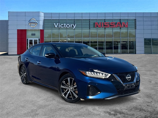 2023 Nissan Maxima SL's photo