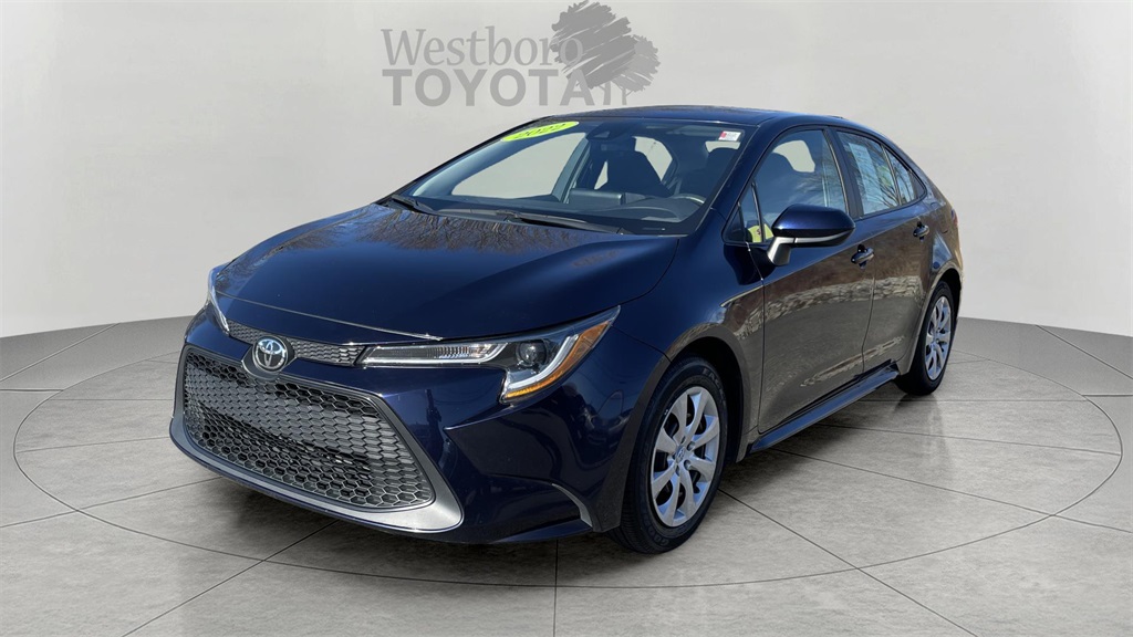 2022 Toyota Corolla LE photo 3