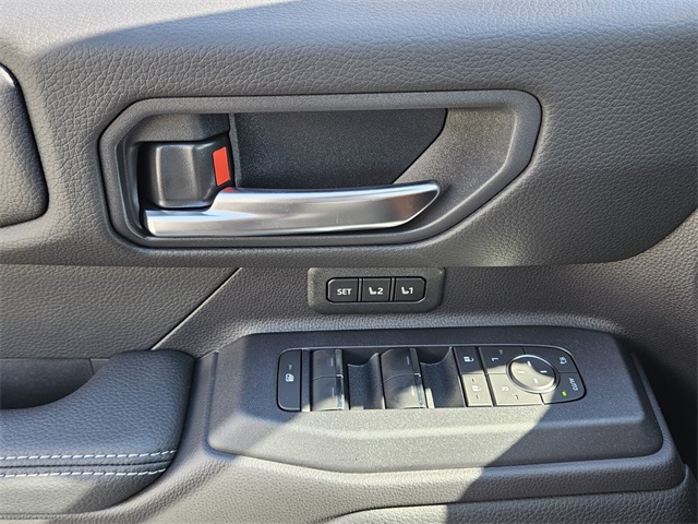2025 Toyota Land Cruiser Base photo 28