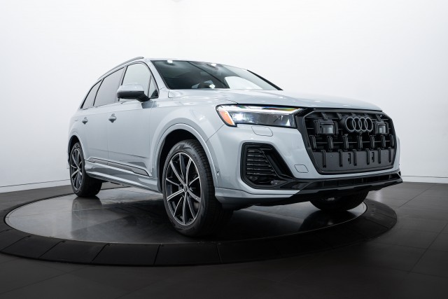 2025 Audi Q7 Premium Plus