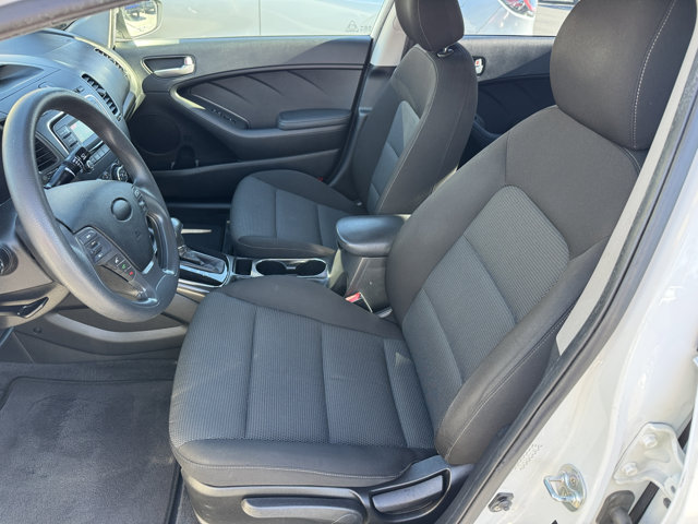 2017 Kia Forte LX Base photo 2
