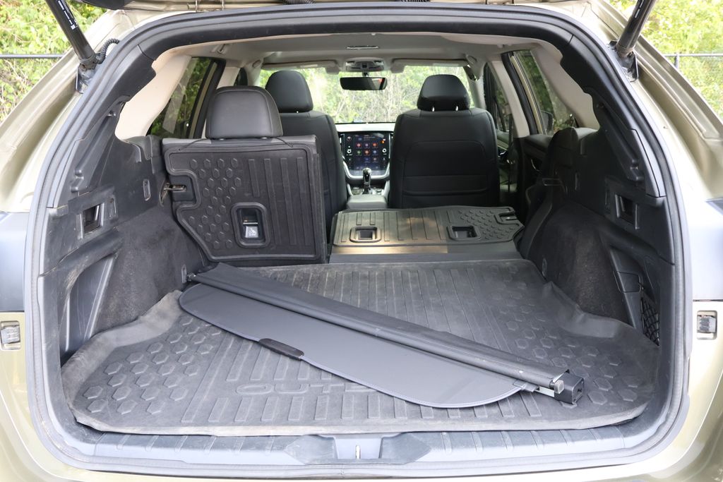 2020 Subaru Outback Onyx Edition XT photo 44