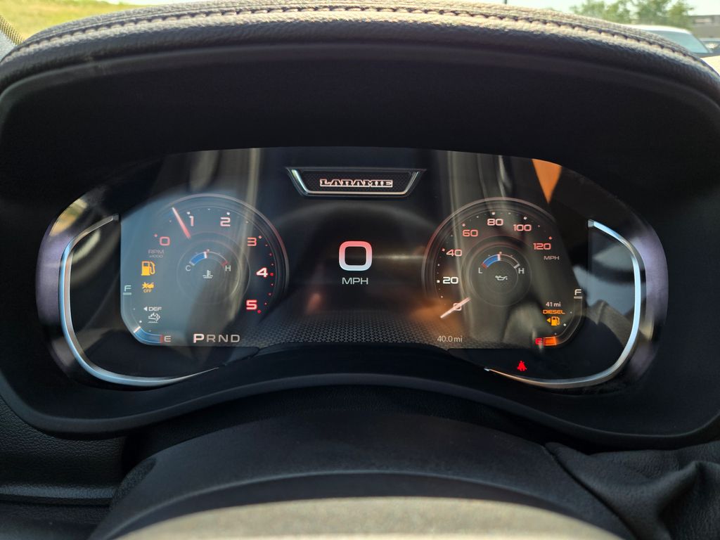 2025 Ram 2500 Laramie photo 17