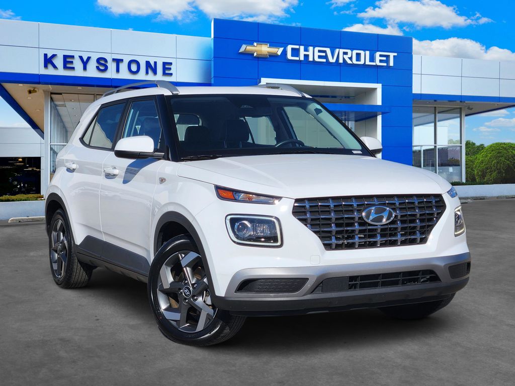 2024 Hyundai Venue Limited's photo