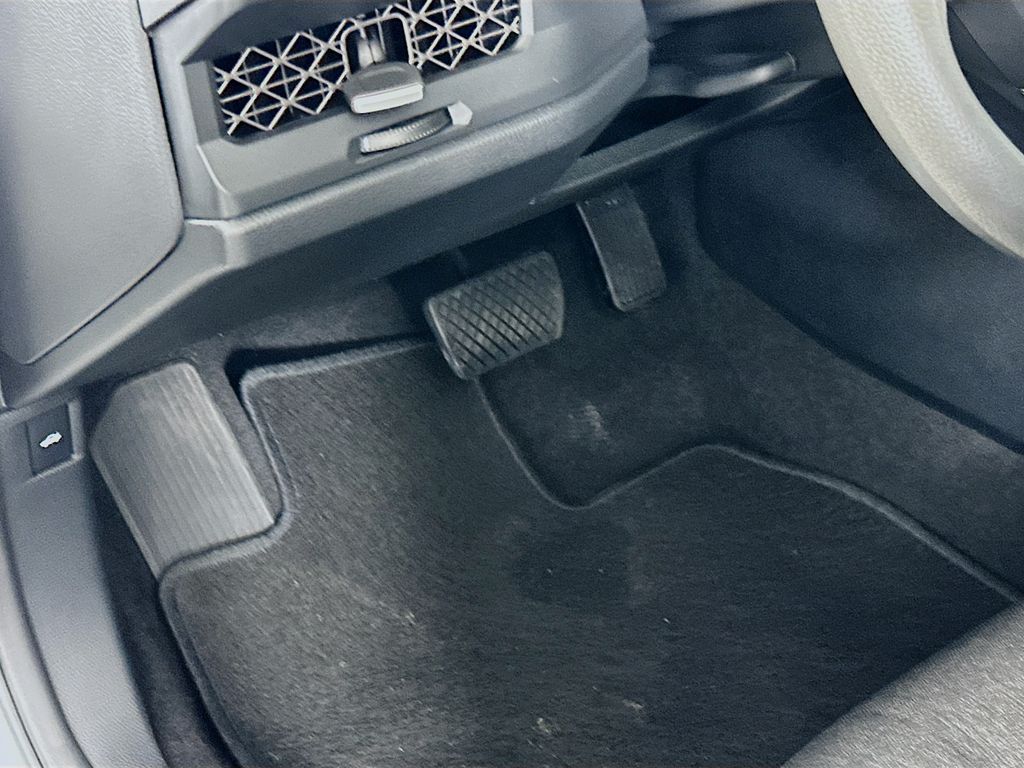 2025 Honda Accord 1.5T SE photo 8