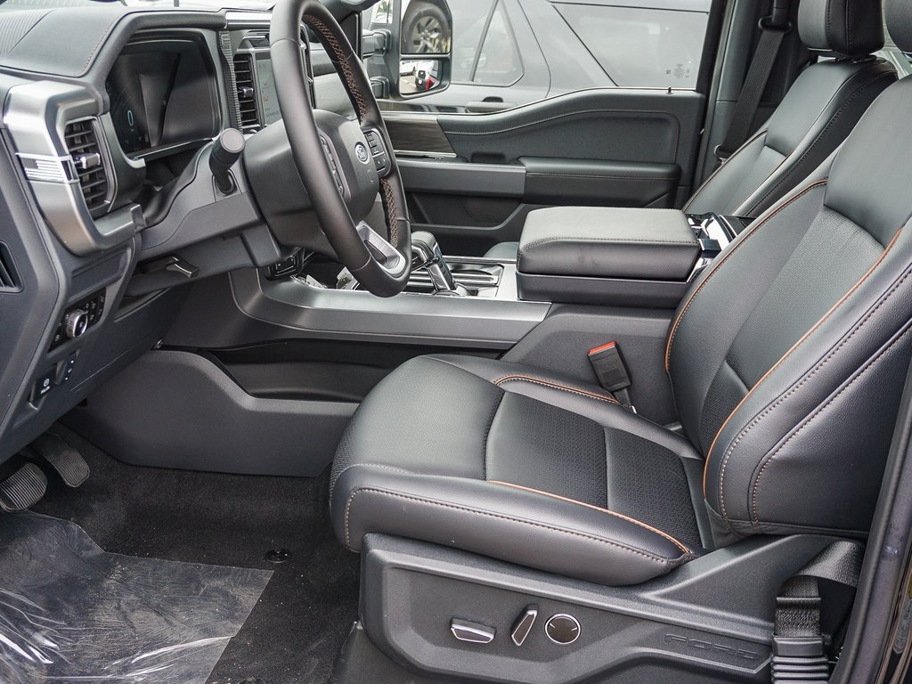 2025 Ford F-150 Lariat photo 17