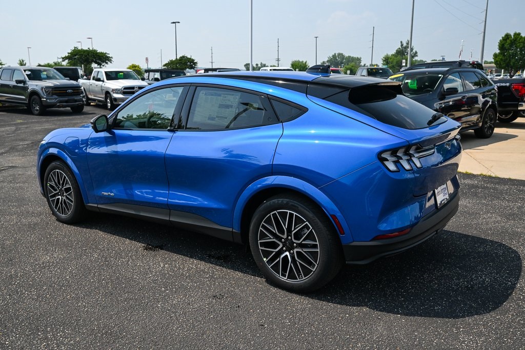2025 Ford Mustang Mach-E Premium photo 6