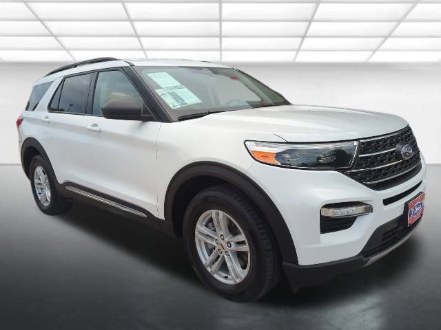 2024 Ford Explorer XLT's photo