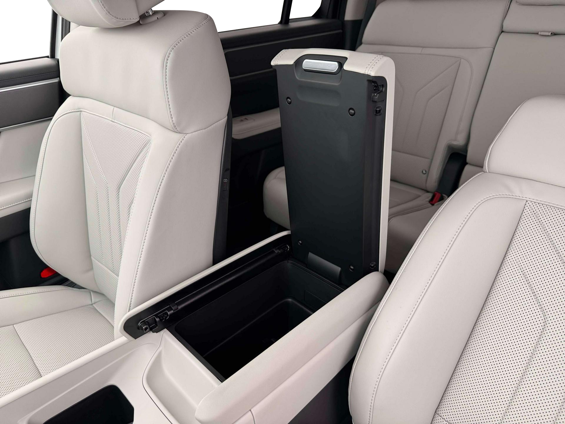 New 2026 Hyundai SEL FWD image 19