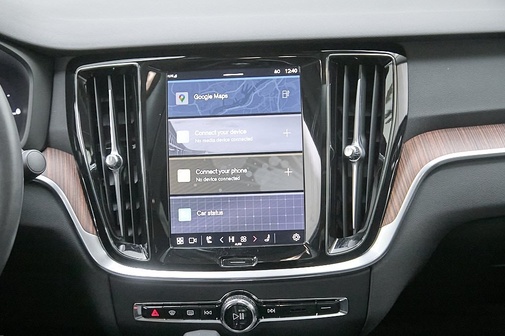 2025 VOLVO S60 - Image 27