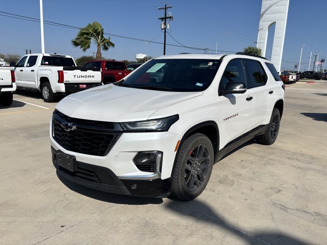 2023 Chevrolet Traverse Premier photo 2