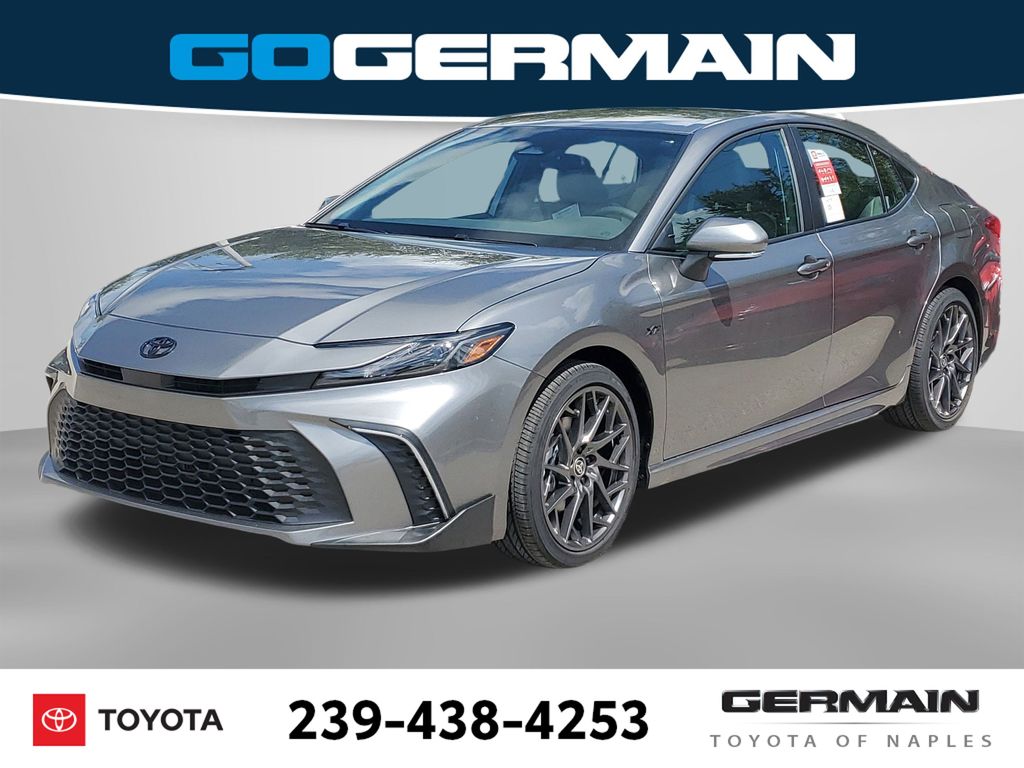 2025 Toyota Camry SE's photo
