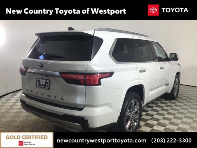2024 Toyota Sequoia Capstone photo 7