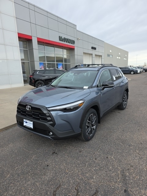2026 Toyota Corolla Cross XLE's photo
