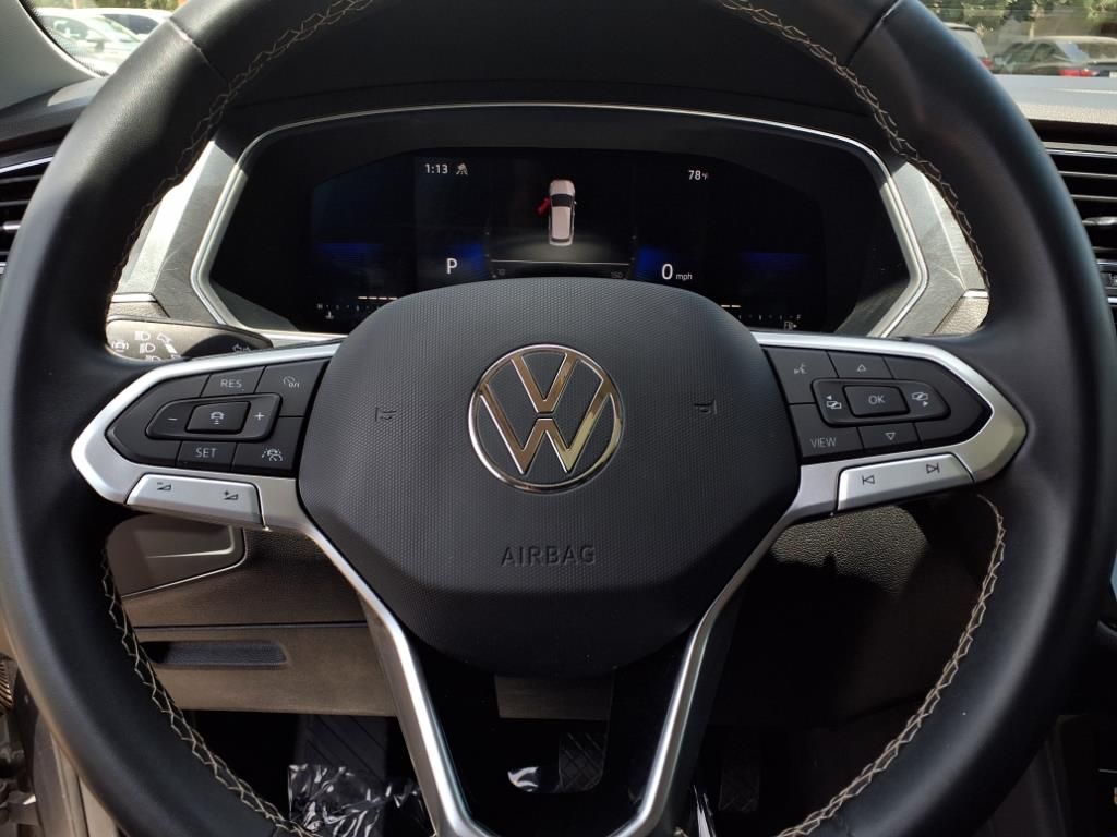 2022 Volkswagen Tiguan SE photo 11
