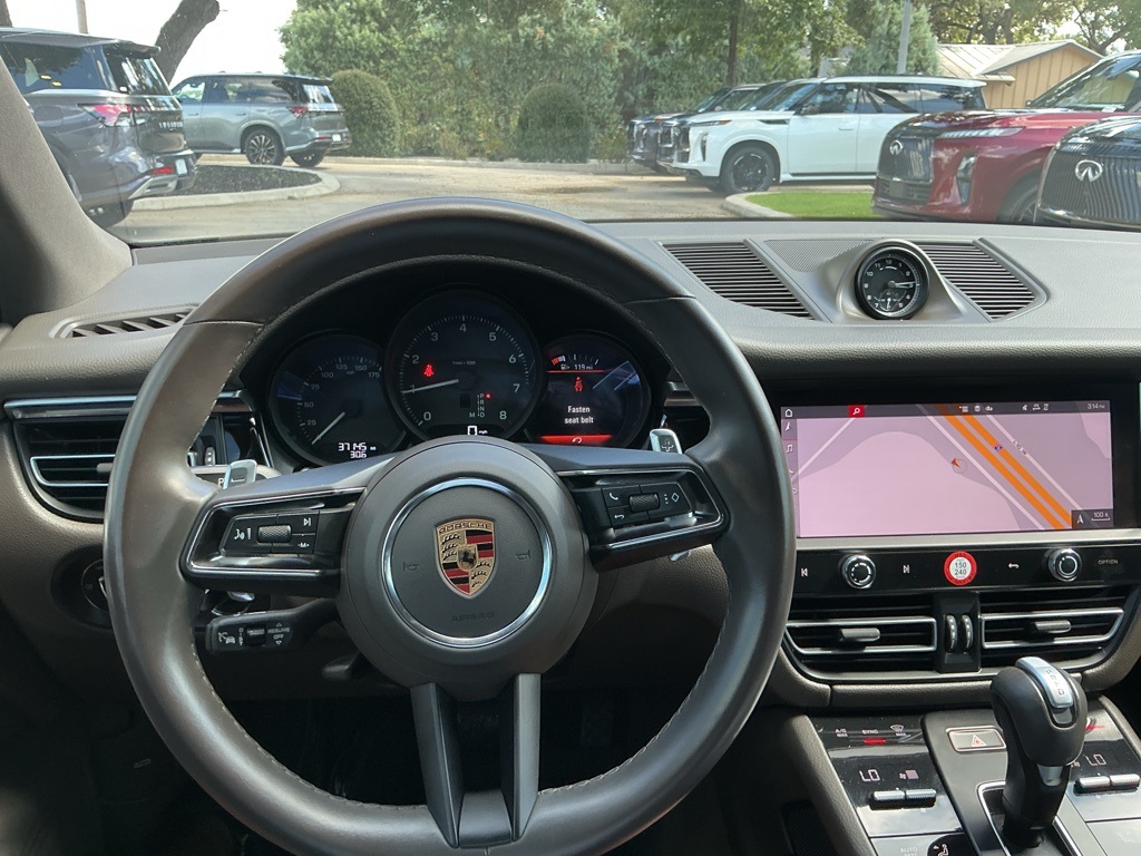 2024 Porsche Macan Base photo 19