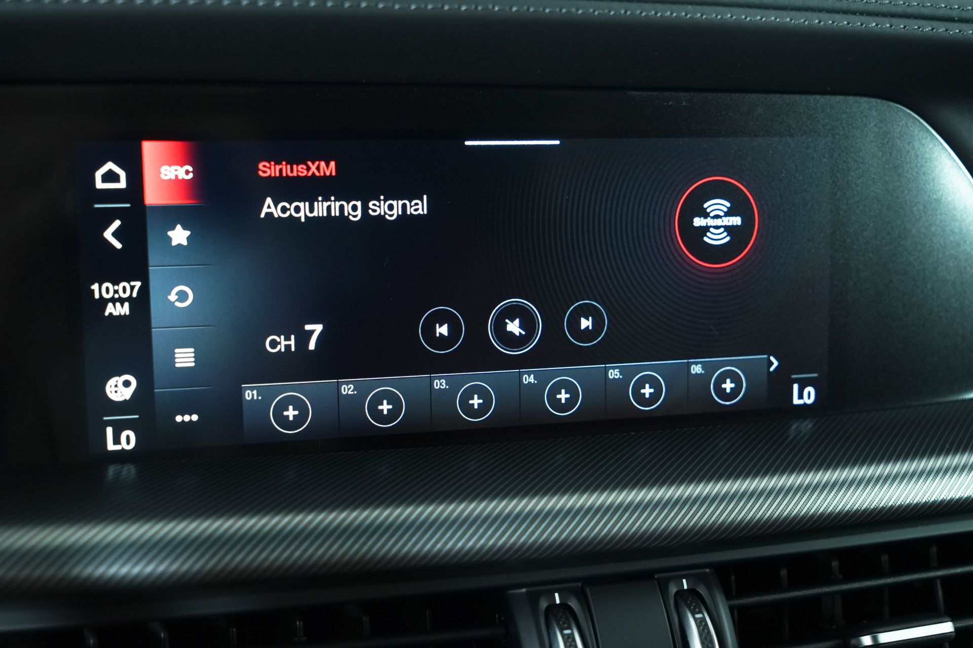 2024 Alfa Romeo Stelvio photo 22