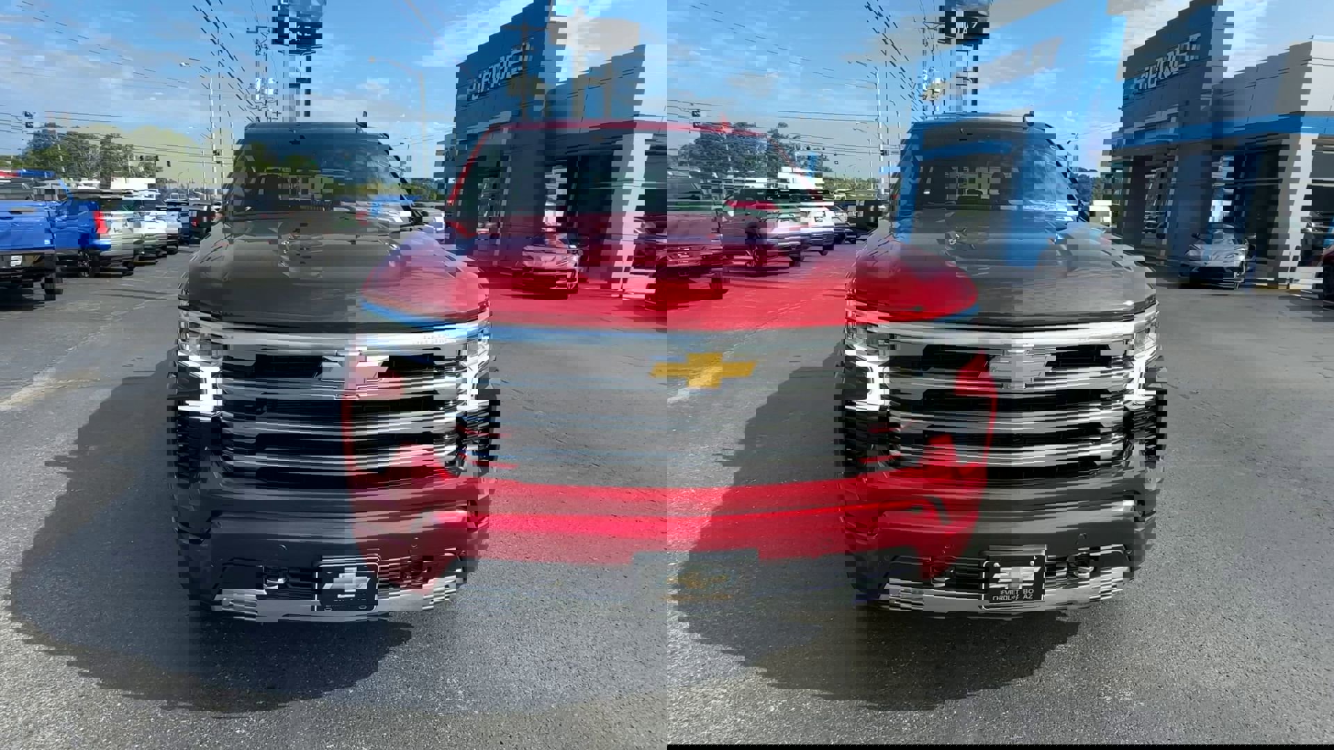 2025 Chevrolet Silverado 1500 High Country photo 2