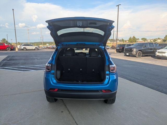 2024 Jeep Compass Limited photo 19