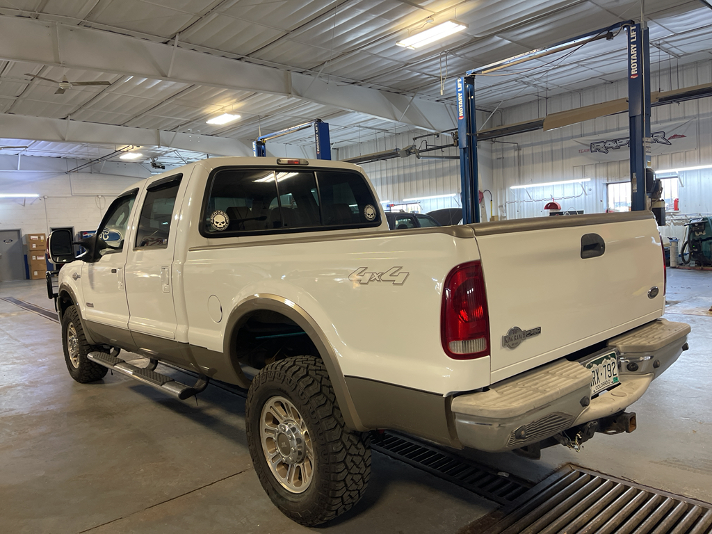 2006 Ford F-350 photo 2