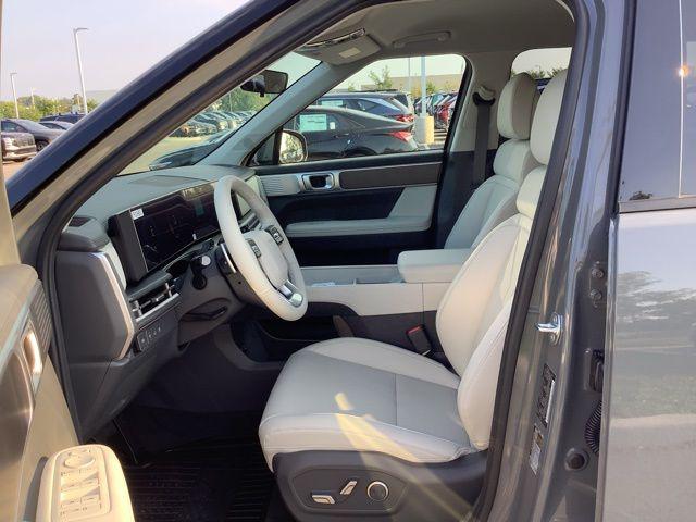 2026 Hyundai Santa Fe SEL photo 4