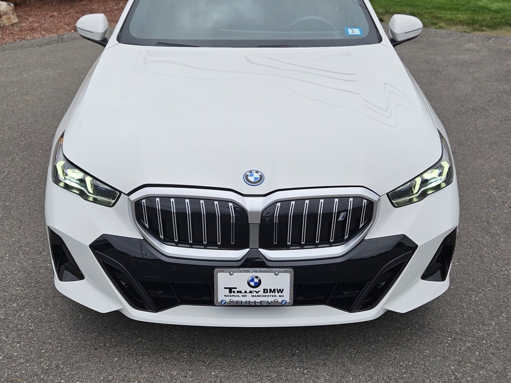 Image of Certified Pre-Owned 2025 BMW i5 xDrive40
