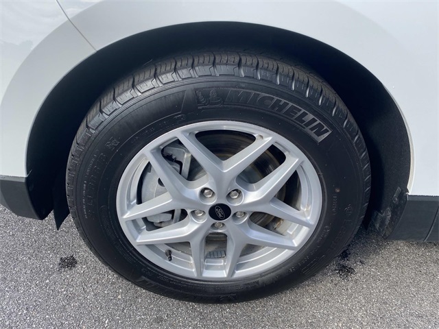 2024 Ford Edge SEL photo 12