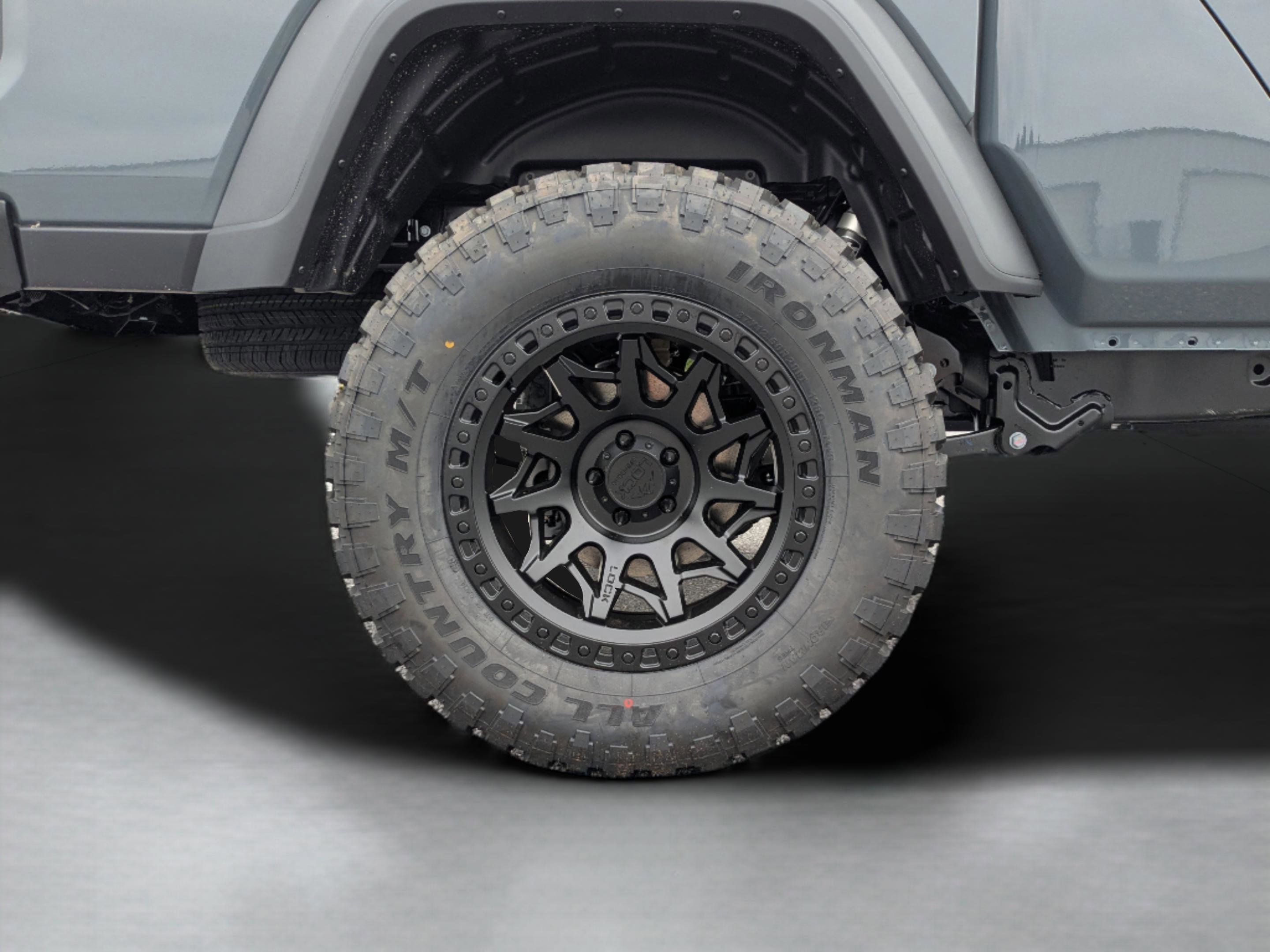 2025 Jeep Gladiator Sport S photo 44