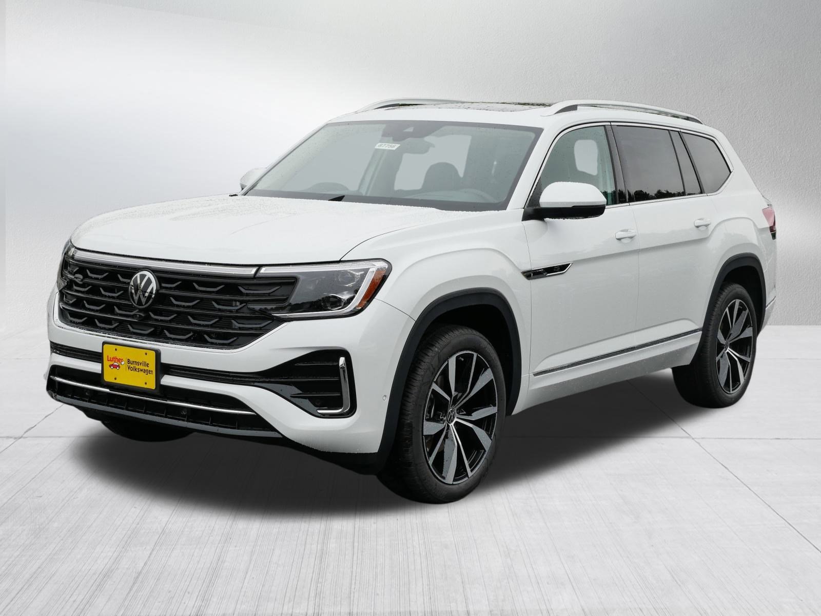 2025 Volkswagen Atlas SEL Premium R-Line photo 2