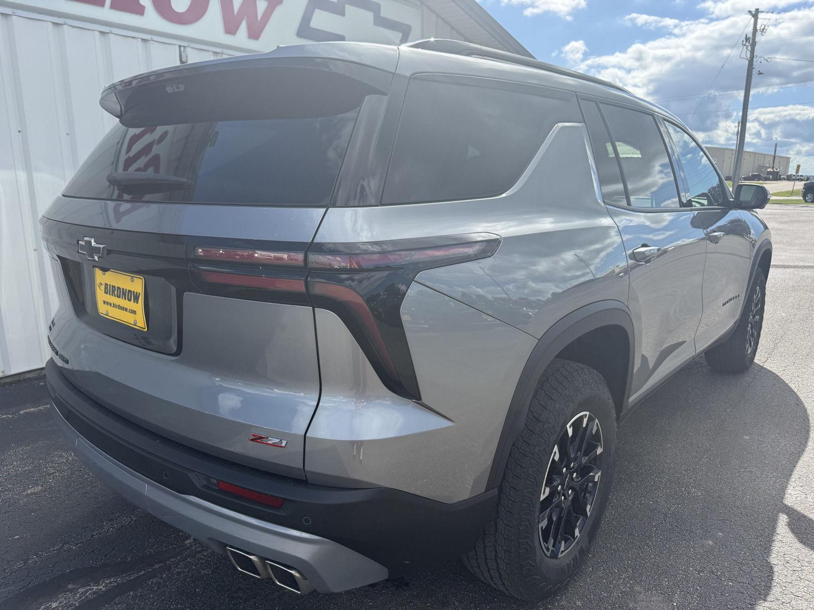 2026 Chevrolet Traverse Z71 photo 3