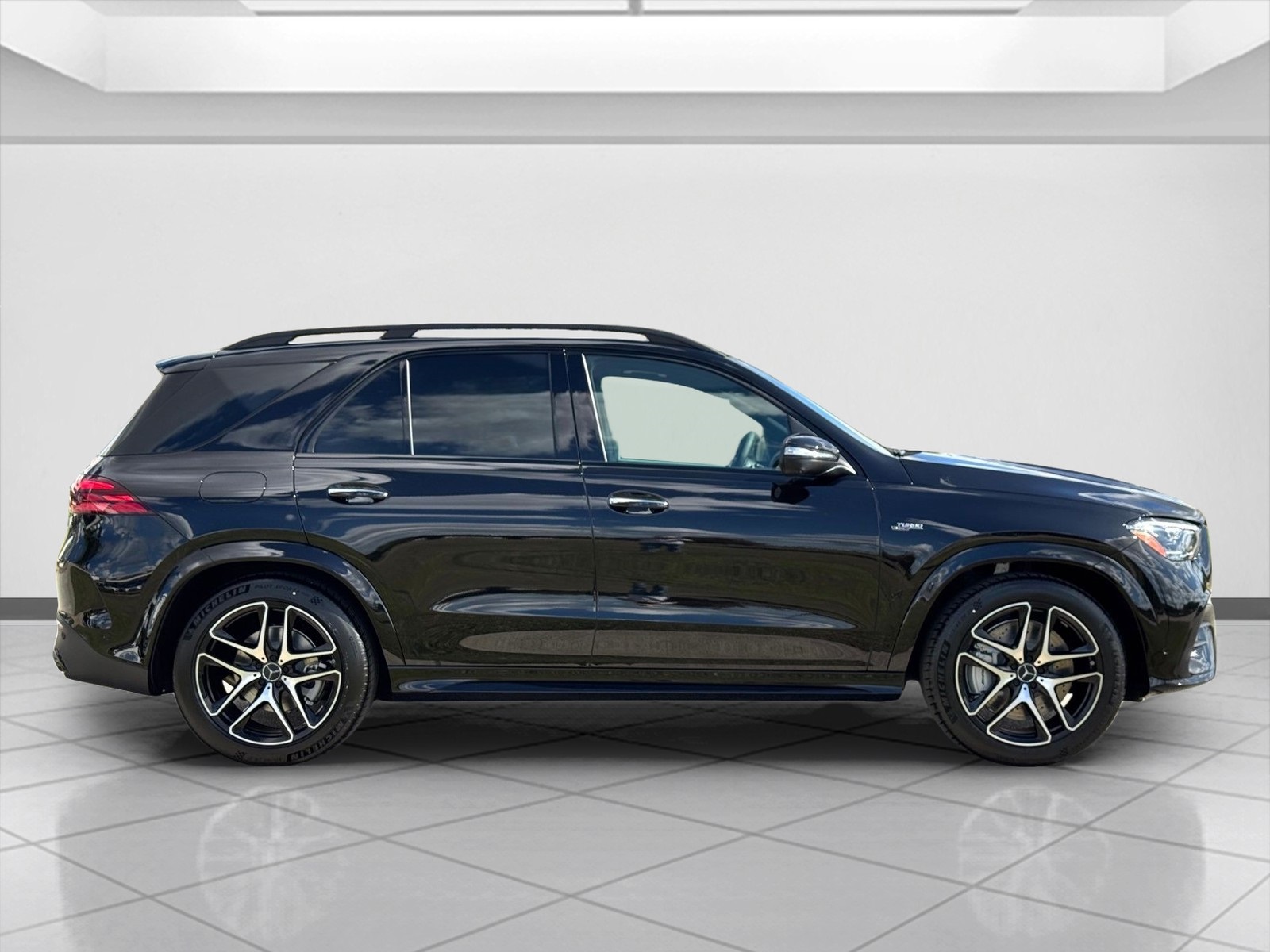 2026 Mercedes Benz GLE AMG 53 4MATIC photo 2