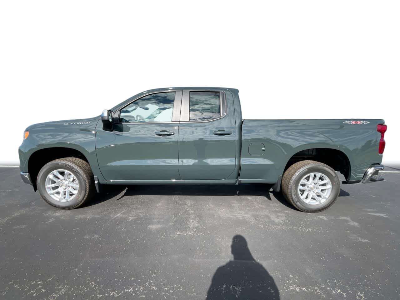 2026 Chevrolet Silverado 1500 LT photo 5