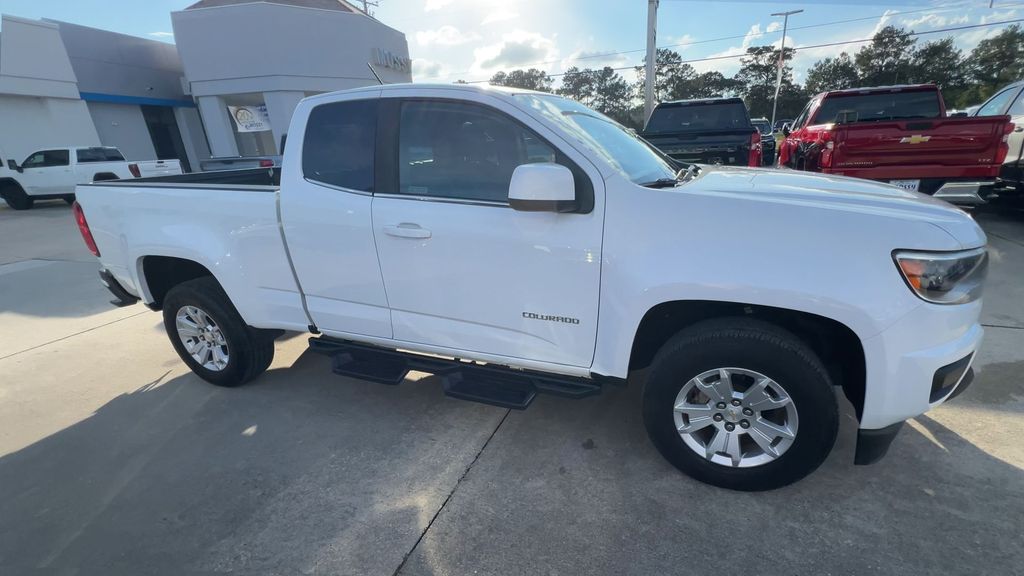 2020 Chevrolet Colorado LT photo 2