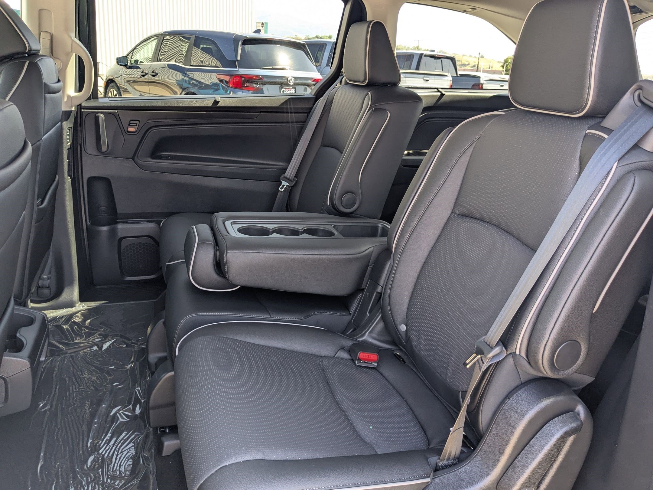 2026 Honda Odyssey Elite photo 15