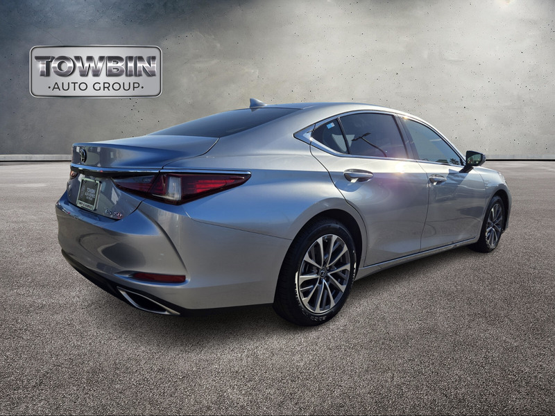 2022 Lexus ES 350 photo 4
