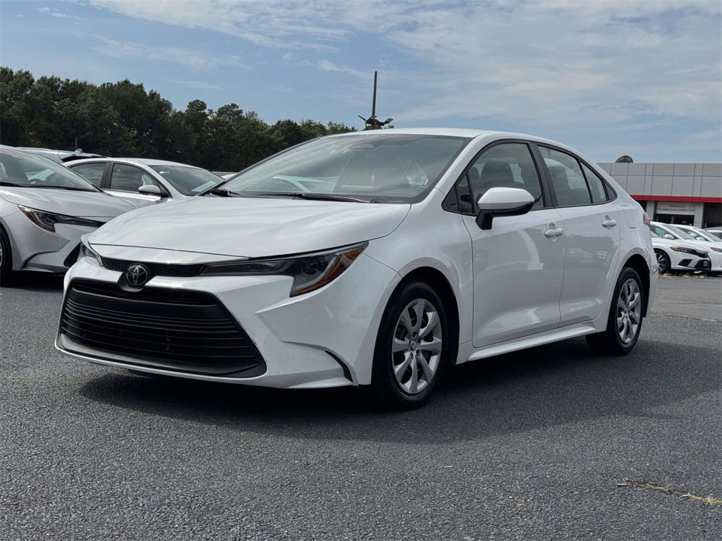 2024 Toyota Corolla LE photo 10